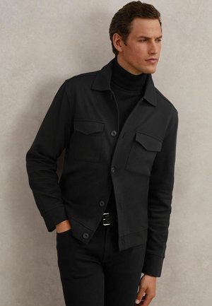REGULAR FIT - FINLEY TWIN POCKET - Vasaras jaka - black