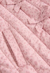 Thumbnail Image 3
