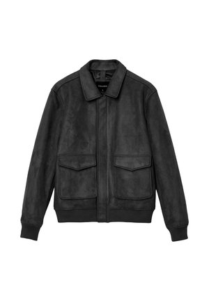 Veste bomber en daim gris foncé avec col, fermeture éclair frontale, deux poches à rabat et poignets et ourlet côtelés.