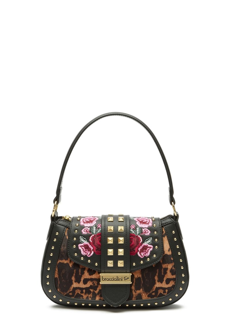 La borsa presenta un design con stampa leopardata, dettagli in pelle nera, ricami floreali rosa, borchie dorate e una forma strutturata con manico superiore.