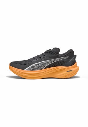 DEVIATE NITRO 3  - Chaussures de running sur route - dusky gray-heat fire