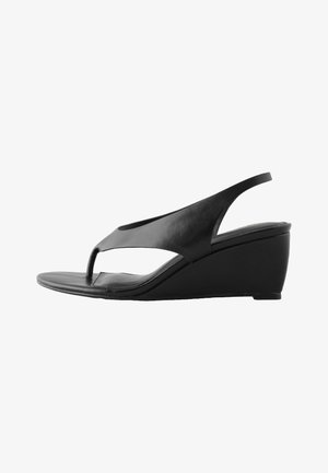 Next, REGULAR FIT - T-rihmaga sandaalid - black