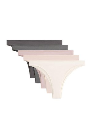 Sæt med fem kvinders g-strengstrusser i grå, sort, blush pink, lys pink og creme. Blødt stof med elastiske taljebånd og sømløse kanter.