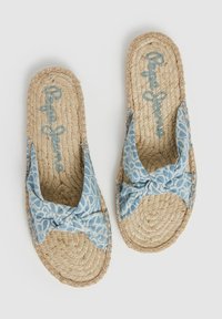 Pepe Jeans SIVA THELMA - Šľapky - denim