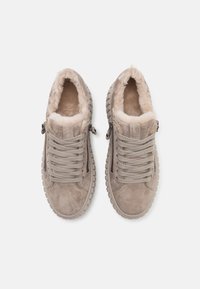 Kennel + Schmenger ZAP - Sneaker low - elefant/natur/creme