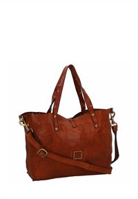 Borsa tote in pelle marrone con borchie rotonde, doppi manici e tracolla regolabile. Presenta una finitura testurizzata e un dettaglio a forma quadrata.