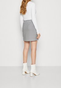 Noisy May Falda de tubo - white