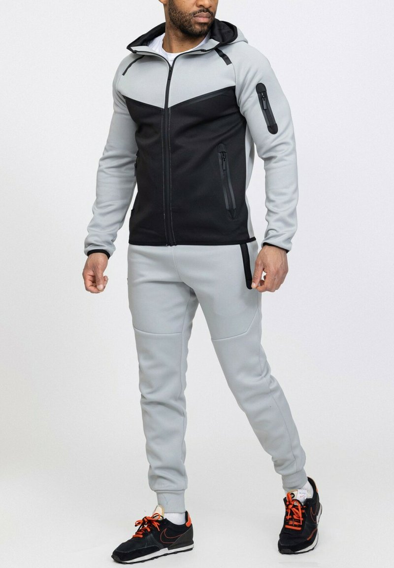 Kebello ENSEMBLE JOGGING SET Survêtement gris