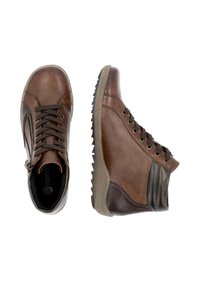Bottes en cuir marron à la cheville avec des accents texturés, des lacets et une fermeture éclair sur le côté. Semelle confortable avec grip en caoutchouc. Design bicolore.