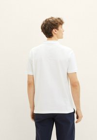 TOM TAILOR DENIM MIT LOGO - Pólóing - white