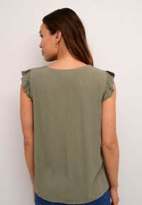 Kaffe RONNA SLEEVELESS - Blusa - vetiver
