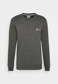 Šedá mikina z texturované bavlněné směsi, s kulatým výstřihem a žebrovanými manžetami. Na hrudi je barevné vyšívané logo.