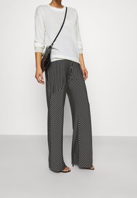 Patrizia Pepe Strickpullover - white