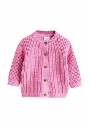 Gestrickte rosa Strickjacke mit rundem Ausschnitt, einem strukturierten Muster und fünf Holzknöpfen vorne. Kurze Ärmel und gerippte Bündchen.