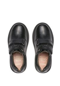 Zwarte leren schoenen met een ronde neus, klittenbandsluiting en gestructureerde accenten. Gevoerd met een zachte binnenzool, gepresenteerd vanuit bovenaanzicht.