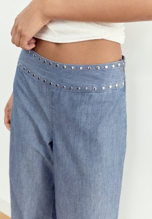 PULL&BEAR, WIDE-LEG WITH STUDS - JEANS - Pantalon classique - dark blue