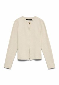 Beżowy sweter robiony na drutach z długimi rękawami, okrągłym dekoltem i jednym zapięciem na guzik z przodu. Miękka tekstura i krótki krój.