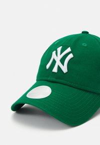 New Era 9TWENTY WOMENS - Caps - green