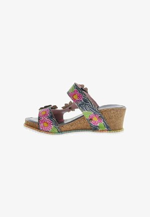 Sandale compensée avec semelle en liège, brides bleu foncé ornées de motifs floraux roses et jaunes avec des feuilles vertes, bout ouvert et bride à la cheville.