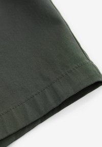 Next SKINNY FIT STRETCH CHINO - Kratke hlače - grey