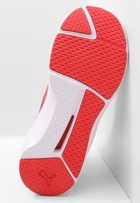 Puma Scarpe da allenamento - red