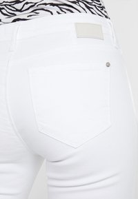 Mavi Vaqueros pitillo - white denim