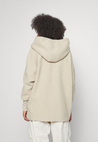 Noisy May NMCOZY SHACKET HOOD - Puspaltis - white pepper