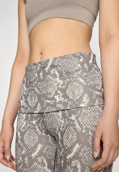 adidas by Stella McCartney LEG - Tights - almond milk/charcoal
