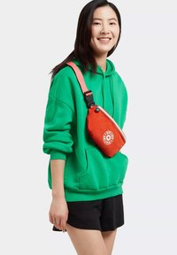 Kipling UNISEX FRESH LITE - Heuptas - red tango c