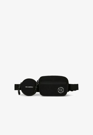 Riñonera negra Karl Lagerfeld con dos compartimentos con cremallera, uno redondo y otro rectangular, ambos con texto de logo en blanco.