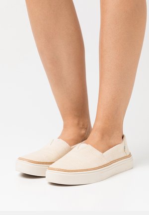 PARKER VEGAN - Espadrilky - natur