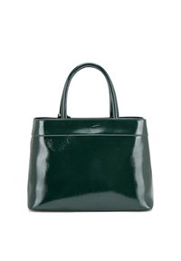 Glanzende groene leren boodschappentas met twee ronde handvatten, rechthoekige vorm en minimale details, uitgerust met een gladde textuur.