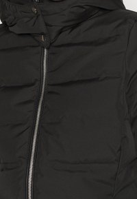 Vero Moda Tall Dunjacka - black