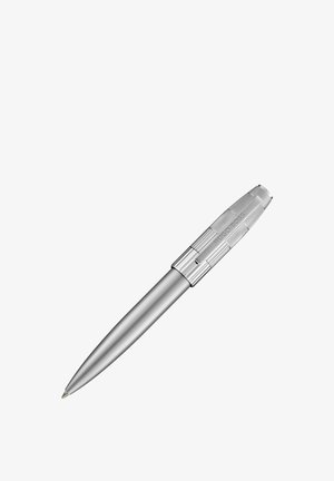 Stylo bille argenté Hugo Boss avec une section grip rainurée et un corps effilé et lisse.