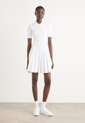 Lacoste Abito in maglia - flour