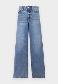 - Wide leg