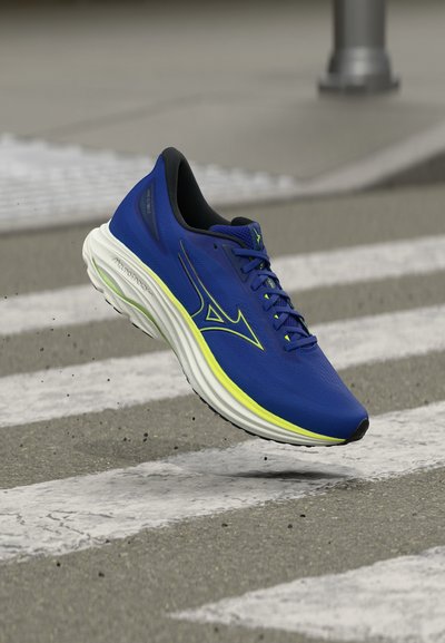 Mizuno WAVE ULTIMA 17