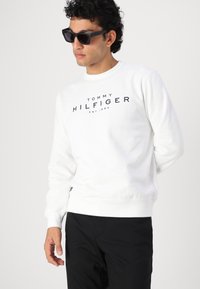 Tommy Hilfiger Sudadera - white