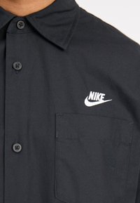 Nike Sportswear CLUB OXFORD - Košeľa - black/white