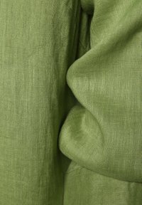 Apriori Blusenkleid - erbse