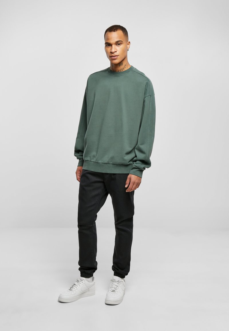 Urban Classics HEAVY TERRY GARMENT DYE CREW - Sweatshirt -  bottlegreen/green - Zalando.ie