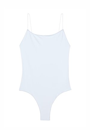 Body ușor albastru, fără mâneci, cu bretele subțiri pentru umăr și un design simplu, mulat.