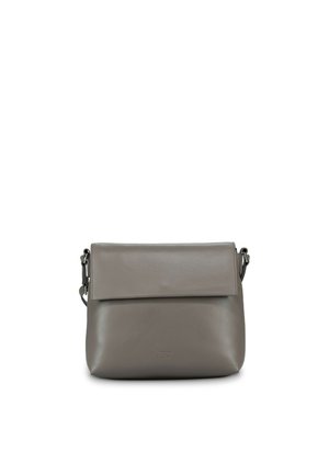 Borsa a tracolla in pelle grigia con chiusura a patta e tracolla regolabile, design minimalista, piccolo logo in rilievo vicino alla base.