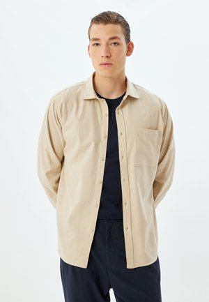 CLASSIC - Camisa - beige