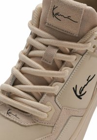Karl Kani LXRY PRM - Sportcipő - beige black