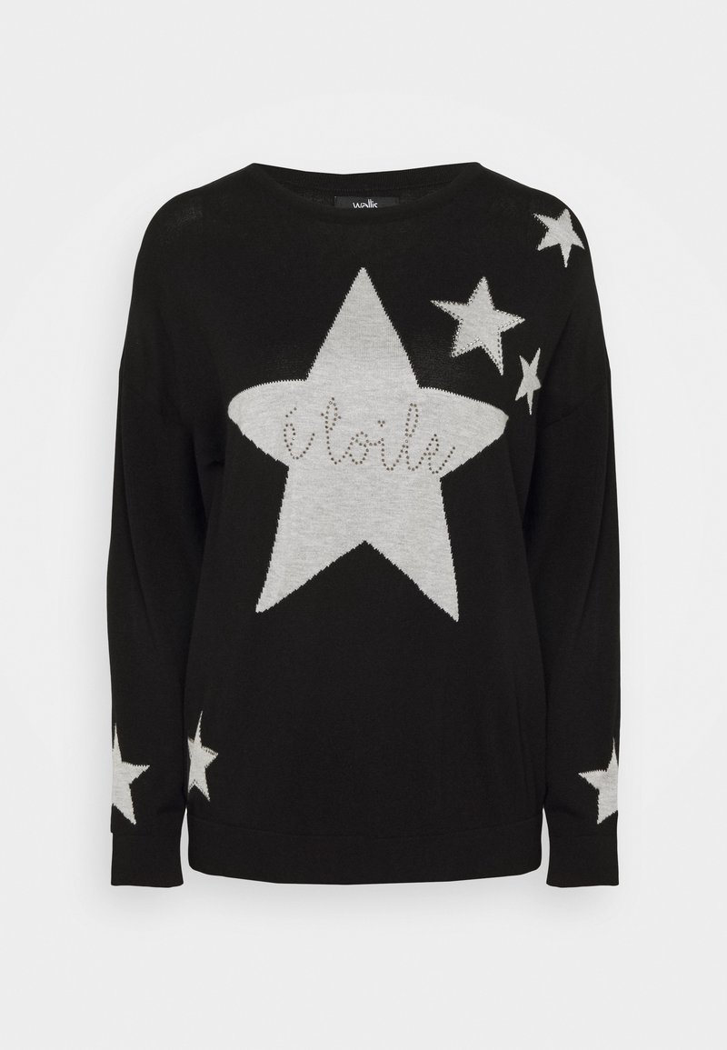 Pull noir à manches longues avec une grande étoile grise et des étoiles plus petites, comportant le mot "étoile" à l'intérieur de l'étoile centrale.