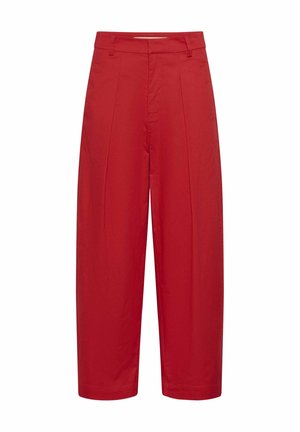 Rote, hoch taillierte, weit geschnittene Hose mit vorderen Falten, Gürtelschlaufen und verdecktem Frontverschluss.