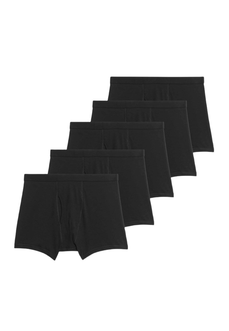 Zwarte boxershorts in een verpakking van vijf, met een zachte, gladde stof, elastische tailleband en een kortere stijl met een opening aan de voorkant.