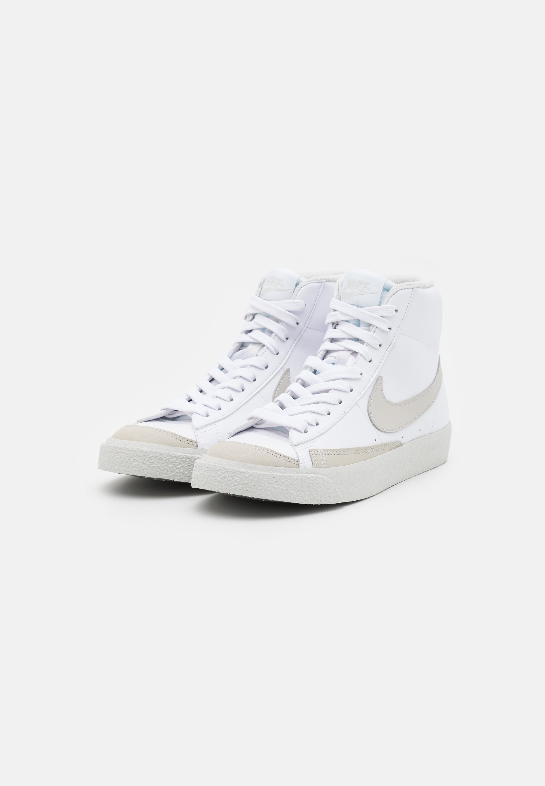 nike blazer white light bone