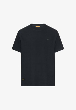 Schwarzes T-Shirt mit kurzen Ärmeln und Rundhalsausschnitt, schlicht gehalten, mit kleinem Logo auf der Brust und kleinem Etikett am unteren Saum.